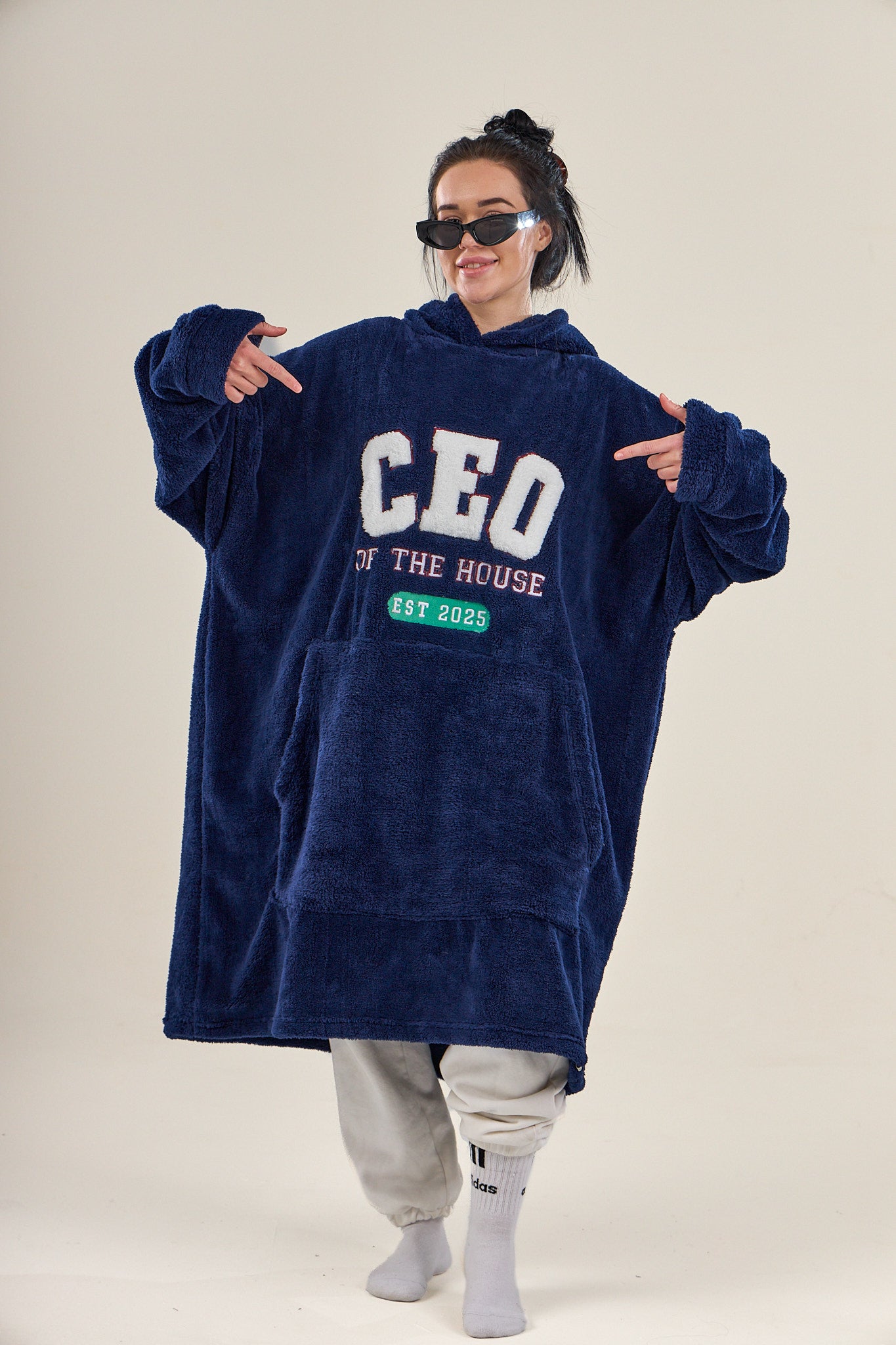 CEO OF THE HOUSE Snuggy