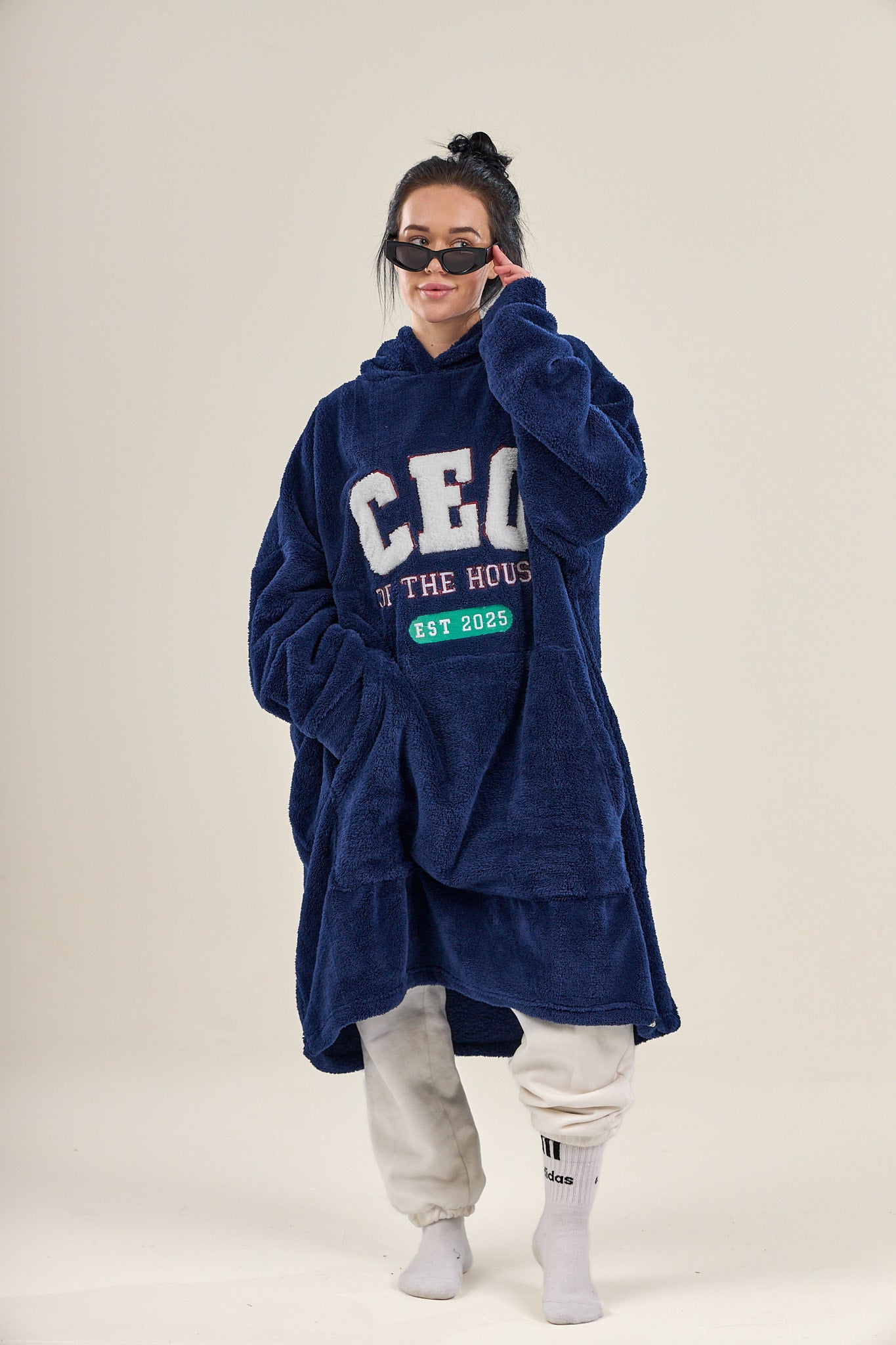 CEO OF THE HOUSE Snuggy